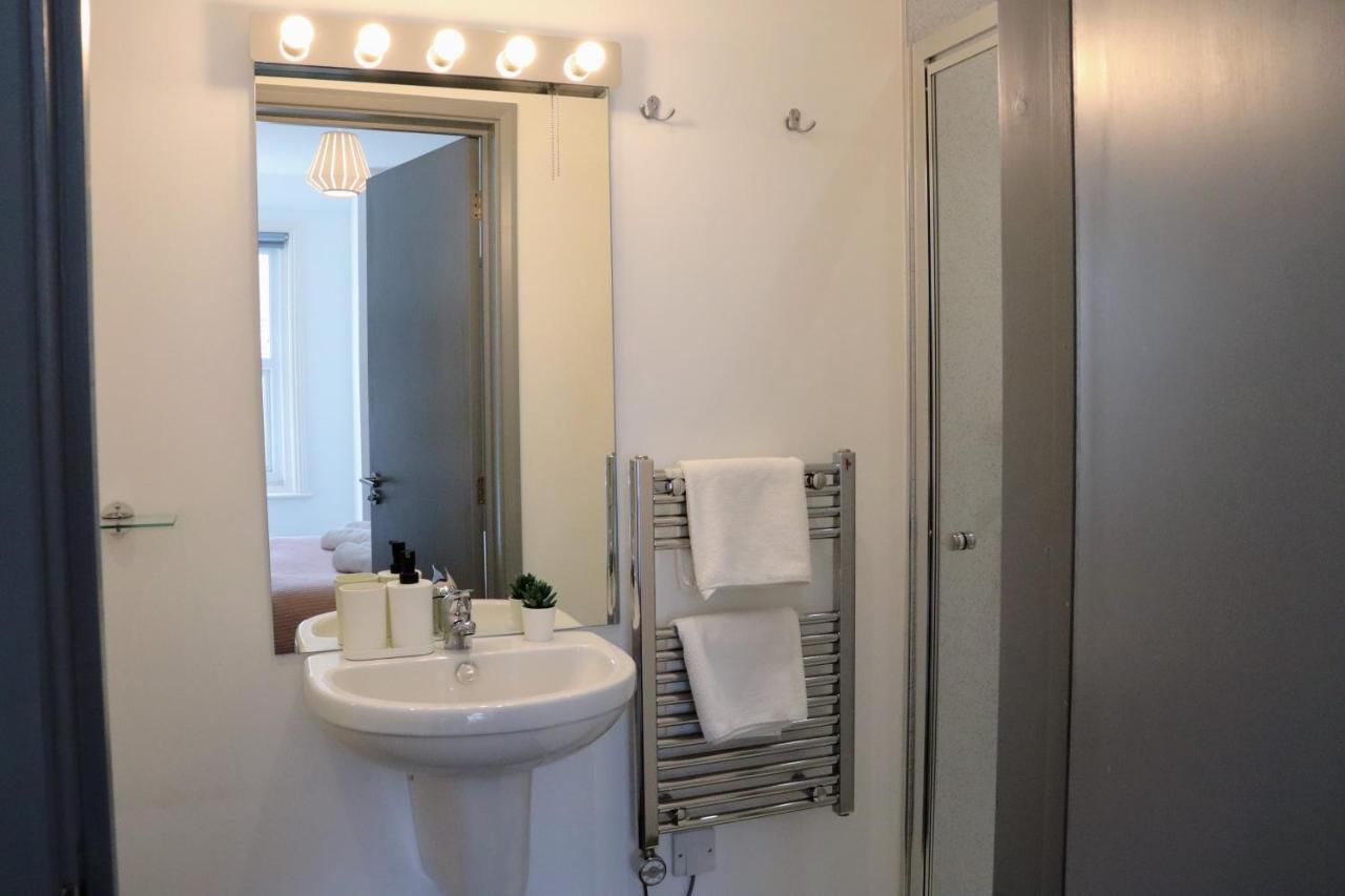 Pier12 Apartment Eastbourne Ngoại thất bức ảnh