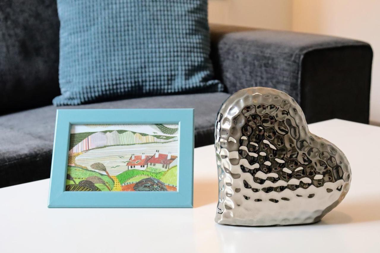 Pier12 Apartment Eastbourne Ngoại thất bức ảnh