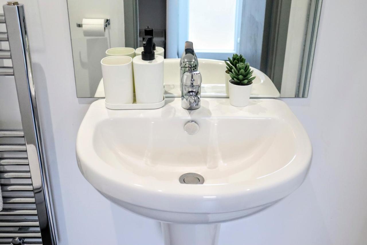 Pier12 Apartment Eastbourne Ngoại thất bức ảnh