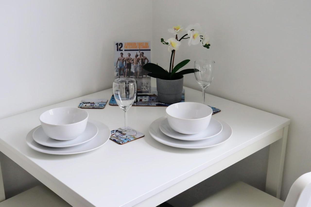 Pier12 Apartment Eastbourne Ngoại thất bức ảnh